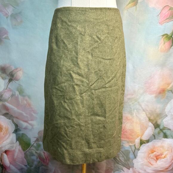 Ann Taylor Green Wool & Silk Blend Lined A-Line Skirt - Picture 1 of 4